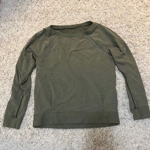 women’s lululemon crew neck
